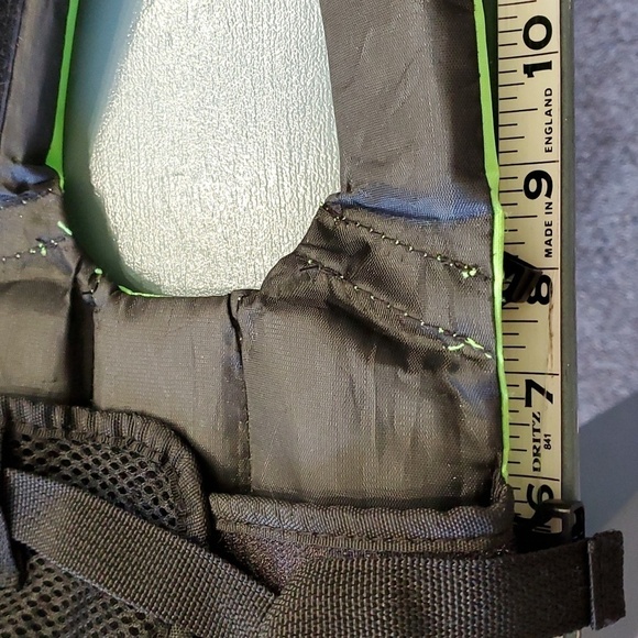 Small dog life jacket. Green. Good used condition. Adjustable. - Picture 6 of 7